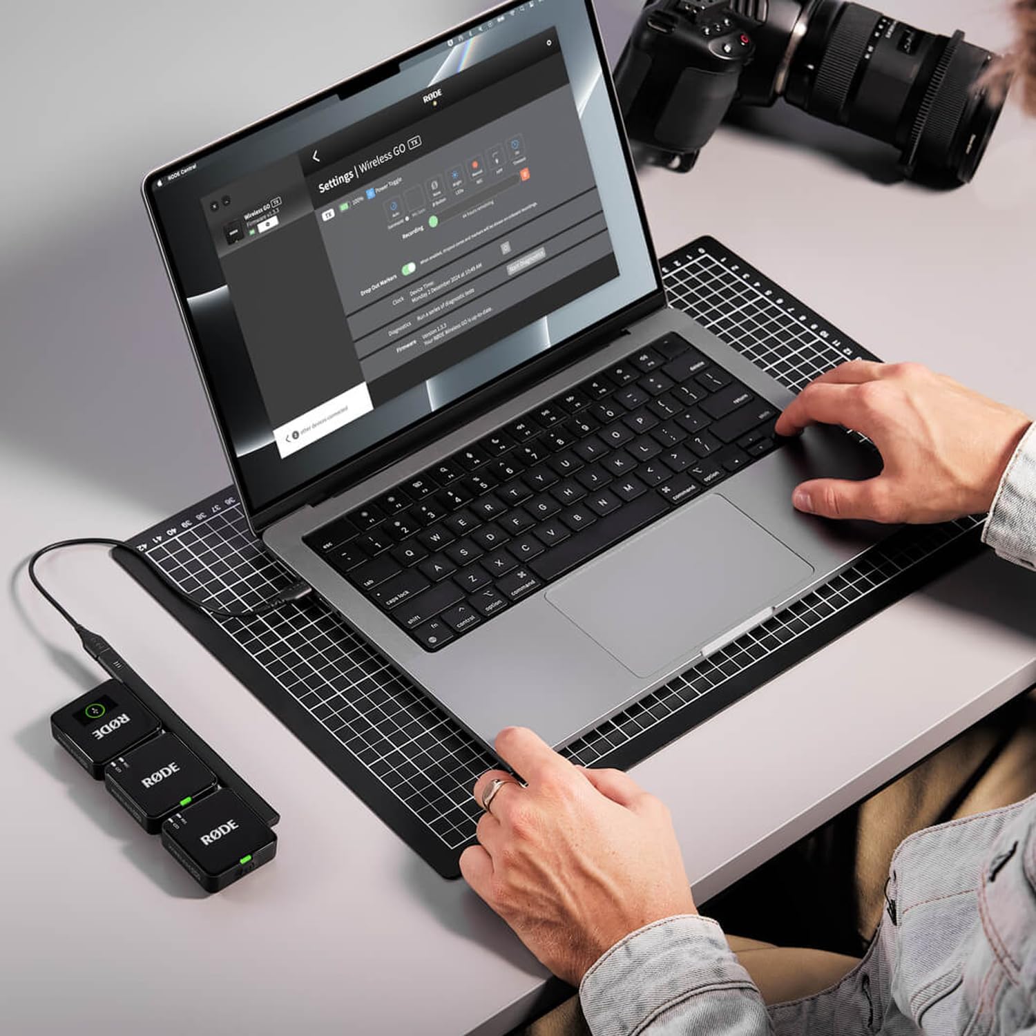 Kabelloses Mikrofon Wireless GO 3rd Gen mit 32-Bit Float Aufnahme 2,4 GHz Übertragung USB-C Anschluss und Ladehub Zubehör