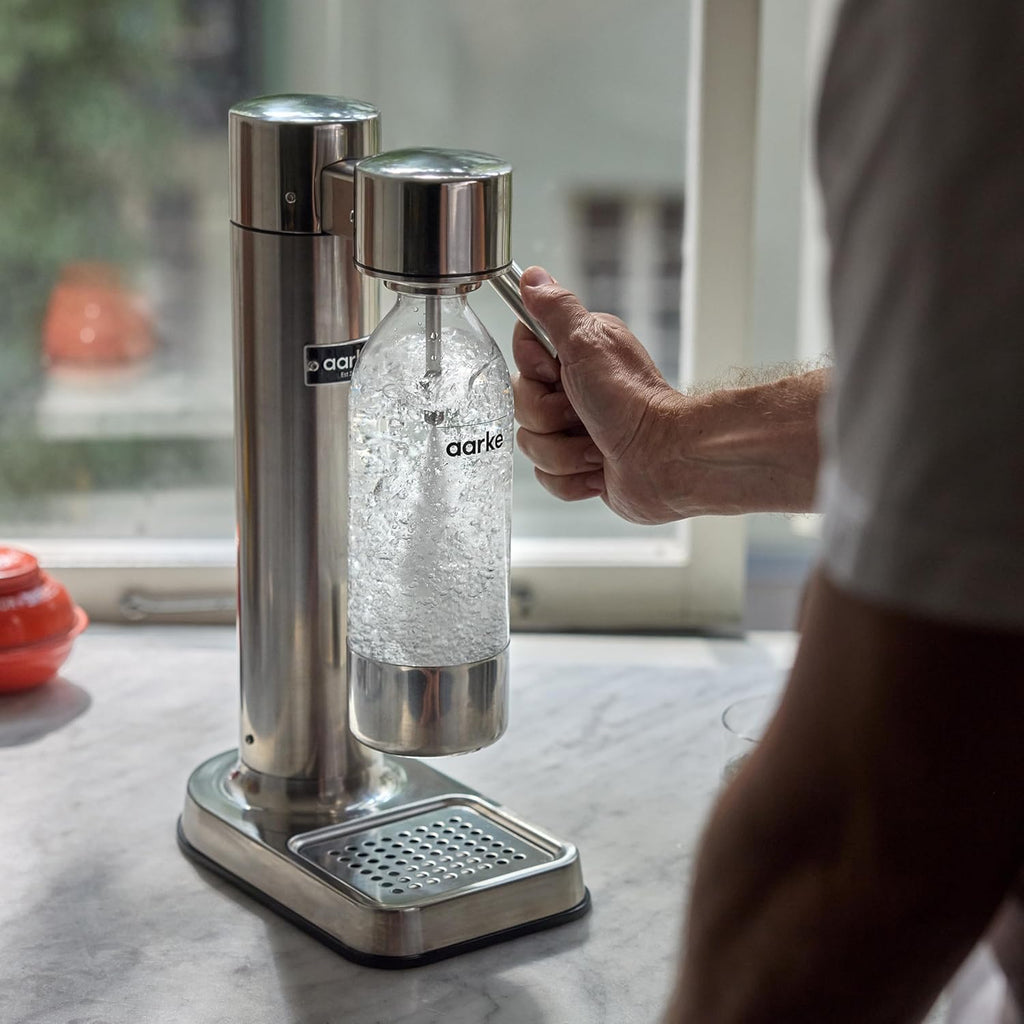 Wassersprudler Carbonator 3 Edelstahl Finish 1L PET Flasche kompatibel mit 60L CO2 Zylinder manuell Sprudelwasserbereiter 41.5x15.3x25.8 cm