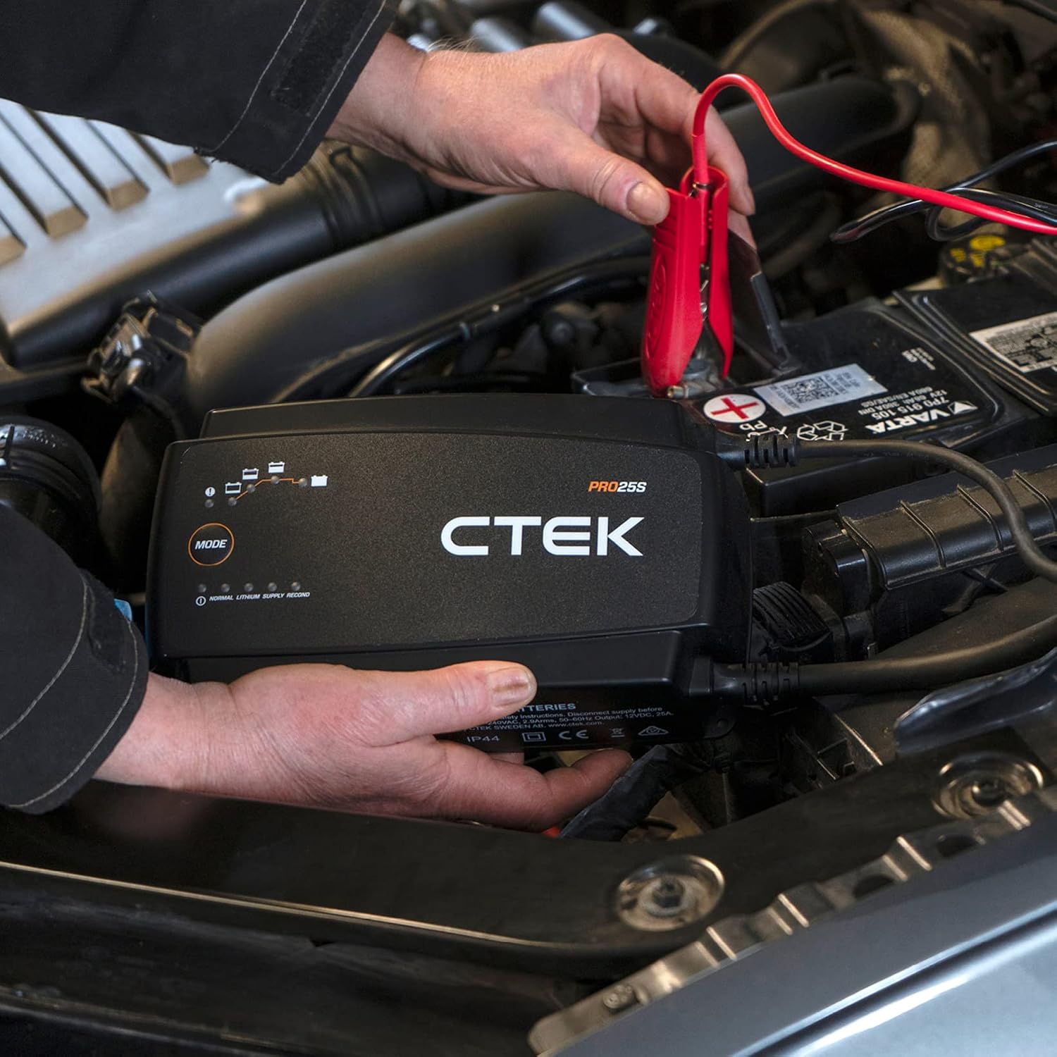Batterieladegerät Ladegerät PRO25S 25A 12V LiFePO4 Lithium Ionen Blei Säure Rekonditionierung Entsulfatierung Stromversorgung