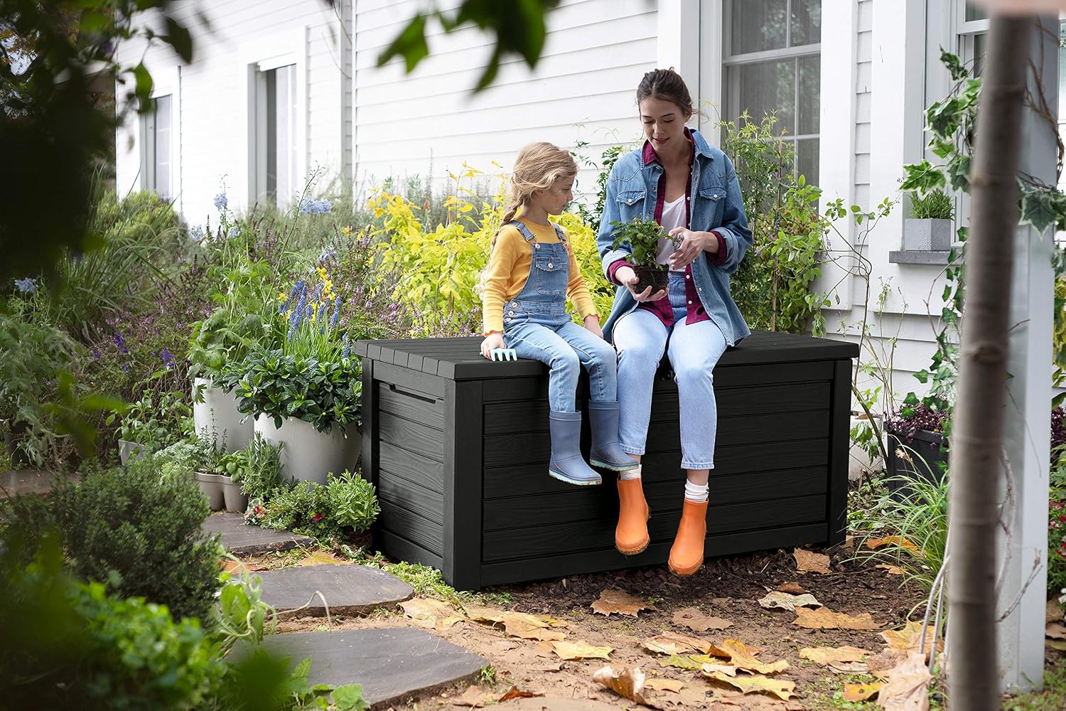 Aufbewahrungsbox Kissenbox 623 Liter Blackwood Kunststoff Deckel belastbar bis 272 kg mit Gasdruckfedern wetterfest anthrazit
