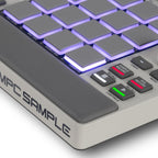 MPC Sample Sampler Sequenzer Effektprozessor MPCSAMPLE mit Akku USB-C Lautsprecher Mikrofon und 16 Pads