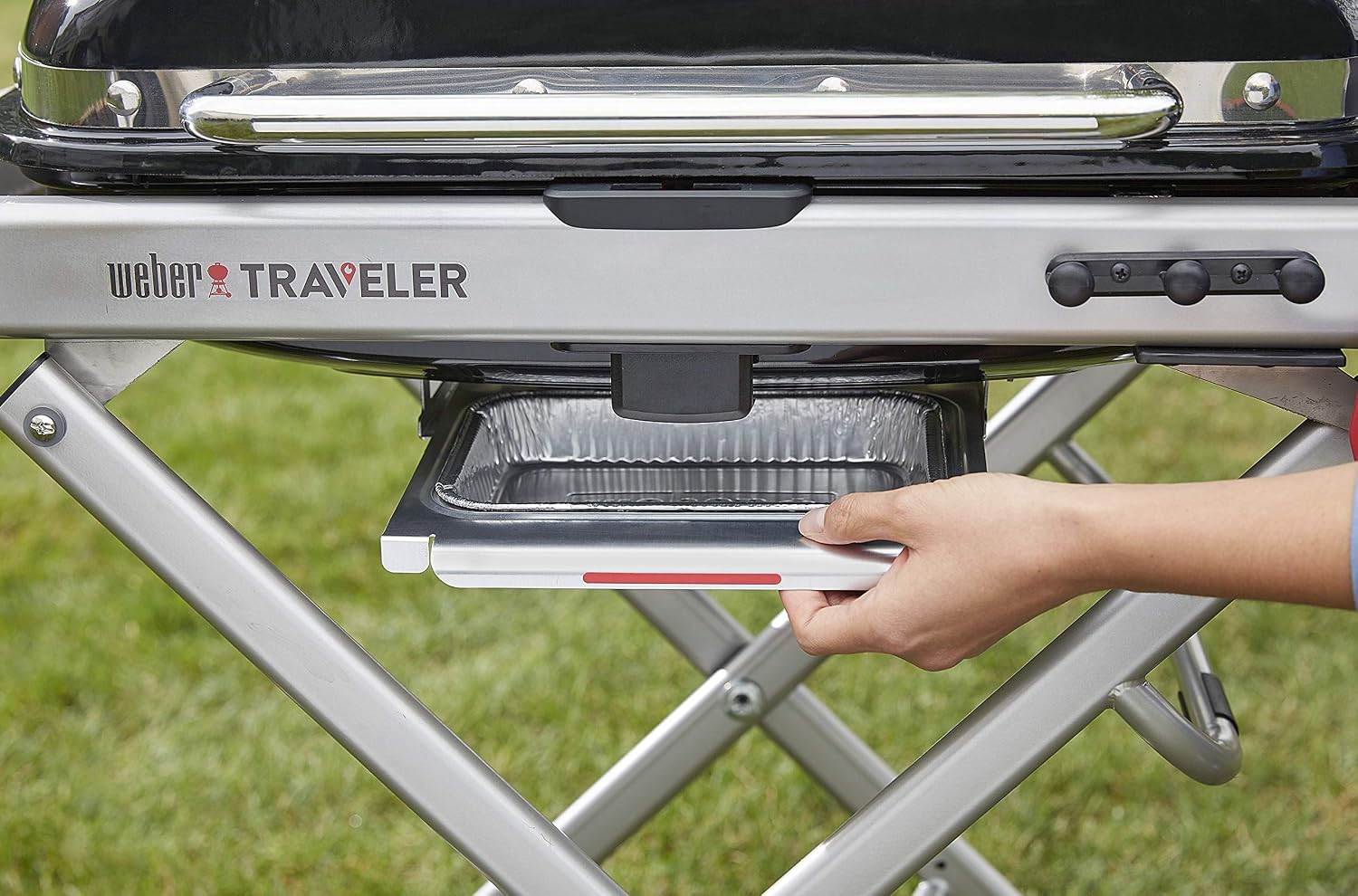 Tragbarer Gasgrill Traveler mit klappbarem Untergestell und Rädern 3,8 kW Brenner 2065 cm² Grillfläche Deckelthermometer