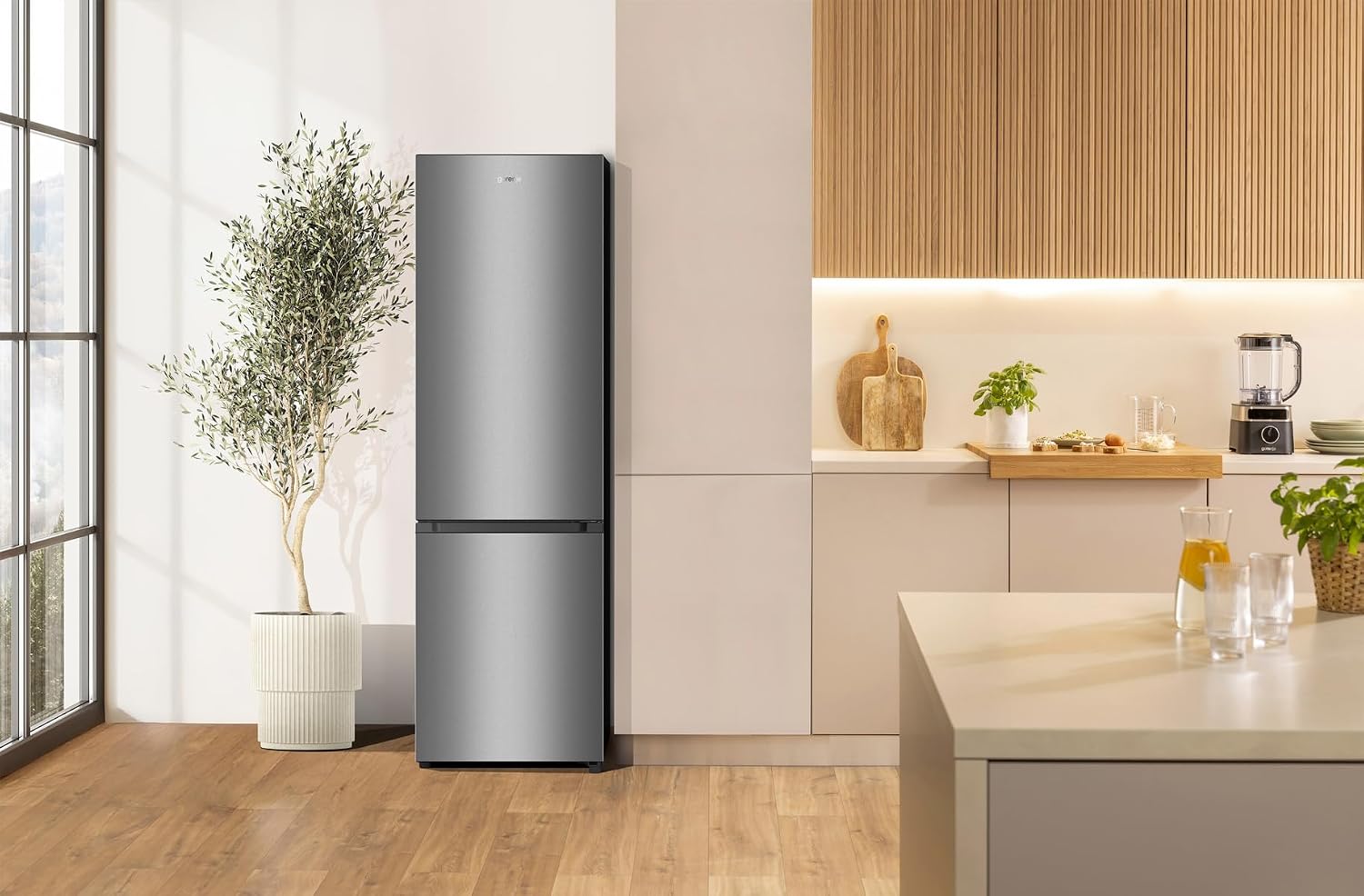 Kühl Gefrierkombination RK 4182 PS4 Standkühlschrank 180 cm 264 Liter mit Gefrierfach 66 Liter LED Beleuchtung Gemüsefach