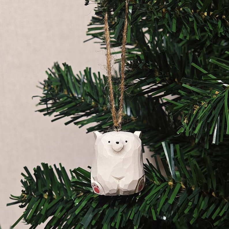 Holzschnitzerei Bär Skulptur, handbemalt, Schreibtisch Dekor, Holzfigur, 3x3.5 cm