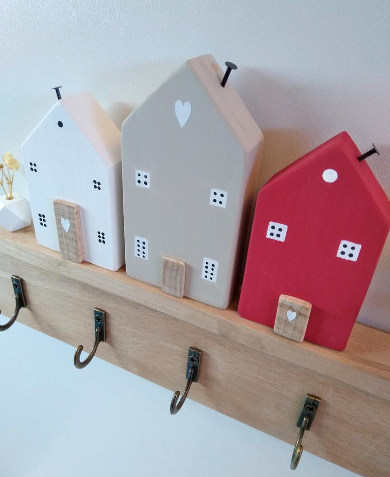 Schlüsselhalter Holzhäuschen Wanddekoration Schlüsselboard mit 5 Haken, Tinyhouse Miniaturhaus, 25x15x2 cm, Skandi Stil