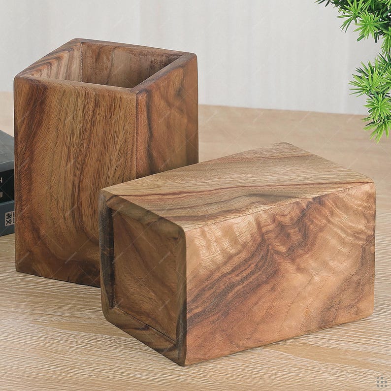 Stifthalter aus massivem Kampferholz 8x8x12 cm – Schreibtisch Organizer, Stiftebecher