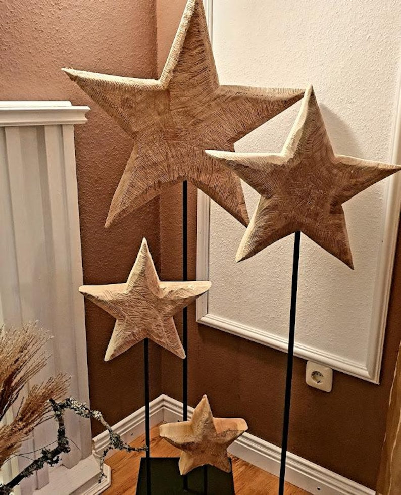 Holzstern auf Eisenständer, 4 Größen, massiv, natürliche Winterdeko
