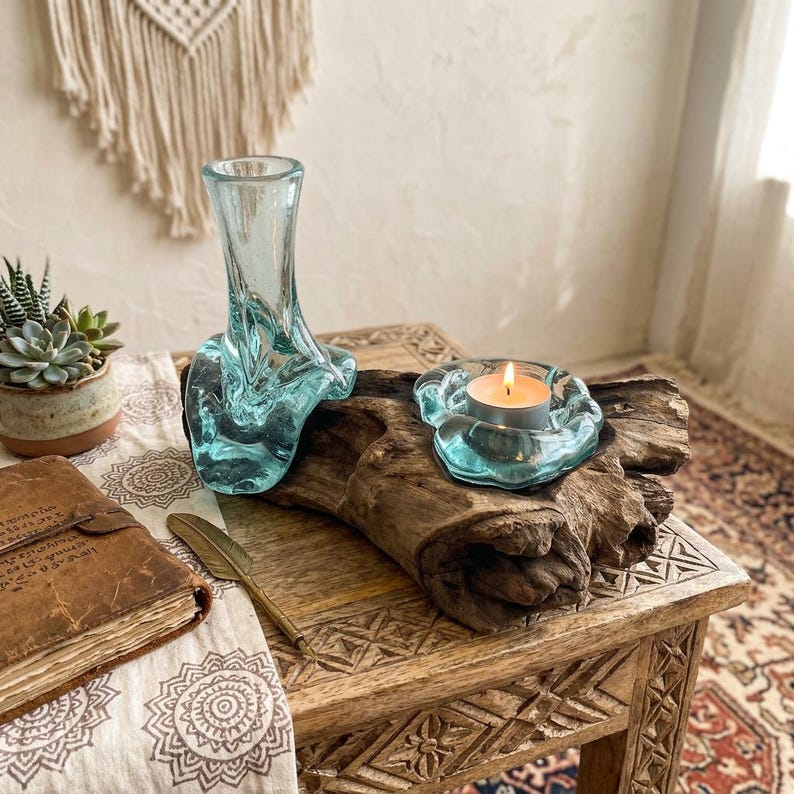 Treibholz-Glasvase mit Teelichthalter – Geschmolzenes Glas auf Holz, rustikales Walddekor, Mini-Blumenvase