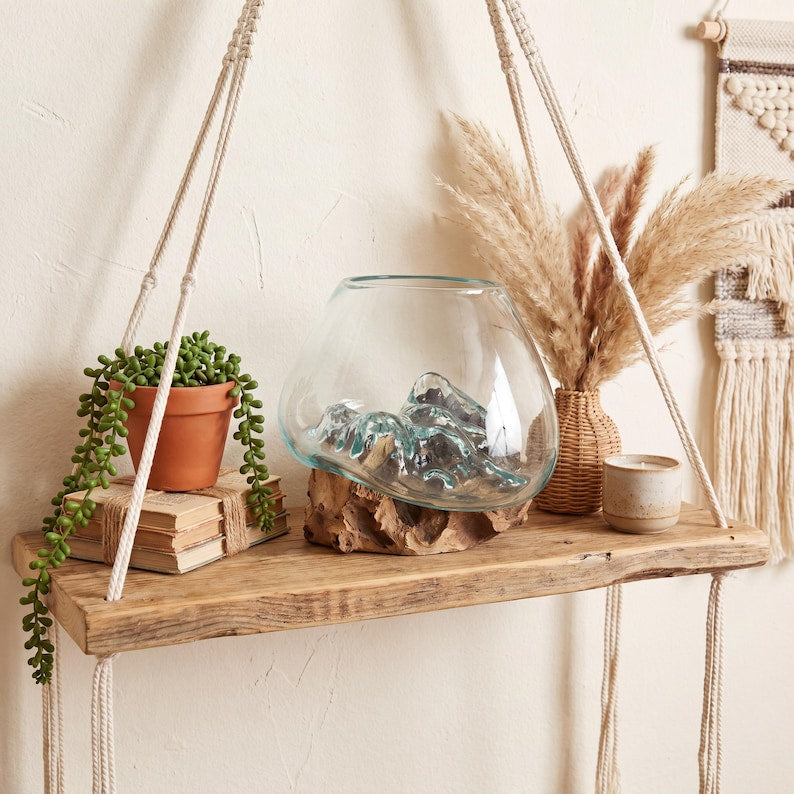 Geschmolzene Glasvase auf natürlichem Treibholzständer, mundgeblasener Glasterrarium-Übertopf, Boho-Küstendekoration, rustikales Waldheimdekor