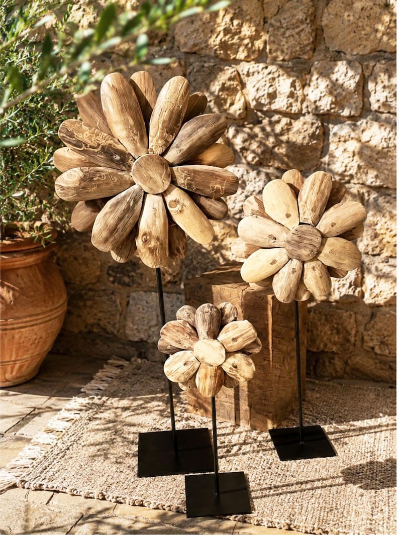 Holzblume auf Metallständer 3 Größen 50-130 cm Massivholz Deko Skulptur