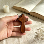 Holzkreuz Schlüsselanhänger 60x34x12 mm mit Metallring, christliches Geschenk