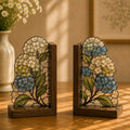 Buchstützen mit Hortensienmotiv aus Holz und Buntglas, Blumendekoration für Bücherregal, botanische Buchstützen im Buntglas-Stil